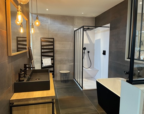 Salle de bain moderne italienne